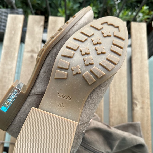 GUESS over the knee boots - Picture 5 of 5